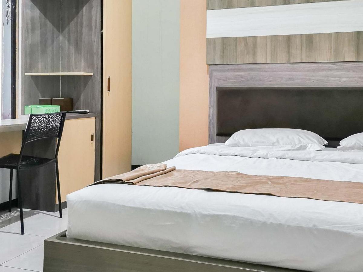 My Hommy Homestay Mitra Reddoorz Surabaja Zewnętrze zdjęcie