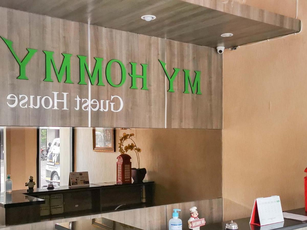 My Hommy Homestay Mitra Reddoorz Surabaja Zewnętrze zdjęcie